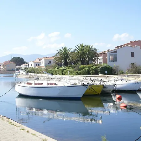 Dans Marina Avec Piscine Appartement Saint-Cyprien (Pyrenees-Orientales)