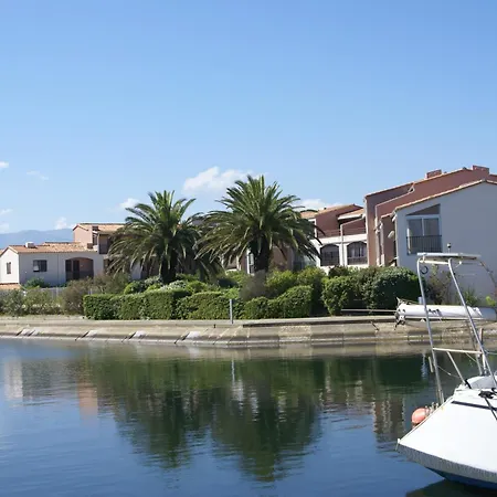 Appartement Dans Marina Avec Piscine Saint-Cyprien (Pyrenees-Orientales)