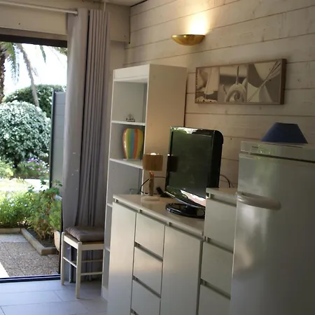 Dans Marina Avec Piscine *