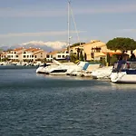Dans Marina Avec Piscine סן סיפריאן