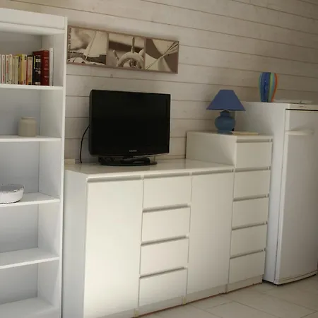 Dans Marina Avec Piscine 아파트