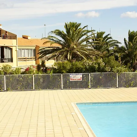 Dans Marina Avec Piscine