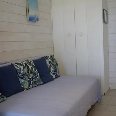Dans Marina Avec Piscine Apartment *